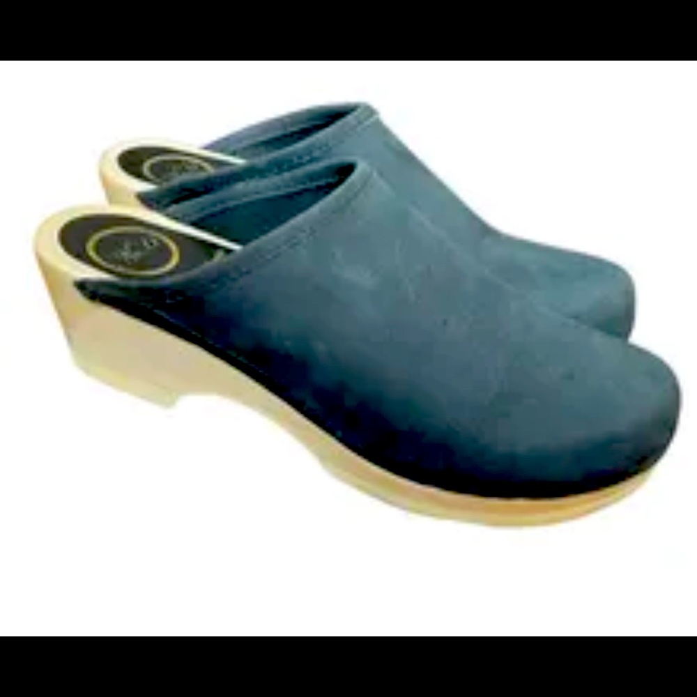 No. 6 mid heel clogs size 40